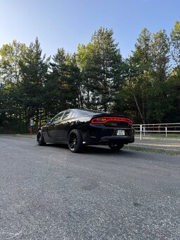 Dodge Charger 5.7 HEMI AWD - 4