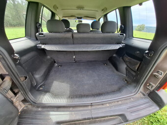 Jeep Cherokee KJ - 4