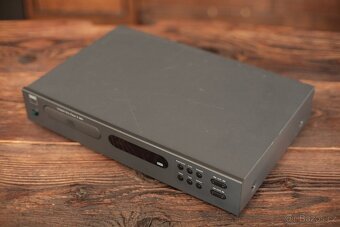 NAD CD + Tuner + Phono preamp - 4