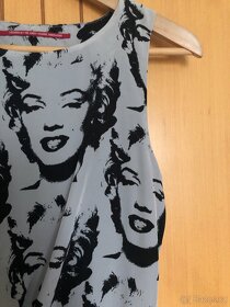Společenské šaty PEPE JEANS s Marilyn Monroe - 4