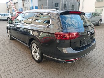 VW Passat B8 Variant 2.0TDI 110kW DSG 74tkm Matrix Virtual - 4