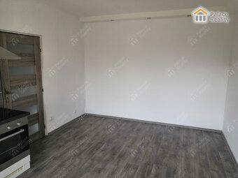 Moderní byt 2+KK s uzamykatelnou lodžií, vyhledávaná lokalit - 4