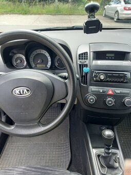 PRODÁM KIA CEED - 4