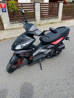 Skútr maxon 125 - 4