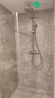 Mercedes mezi byty - luxusní 1kk 51m2 s wellness - 4