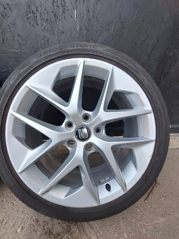Kola r18 225×40 - 4
