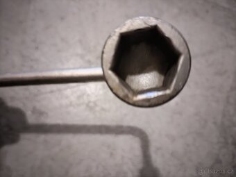 Originální zvedák + klíč na kola BMW – 17mm - 4