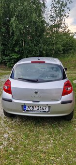 Renault Clio 1.6 Benzín (r. 2006) Automat - 4