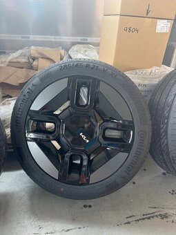 Kia EV9 Letní sada 21" 1000km - 4