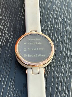 Chytré dámské hodinky GARMIN Lily Sport Edition - 4