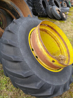 Dvojmontáže John Deere 8200 - 4