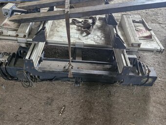 Skládací hydraulické čelo na nákladní vozidla - 4