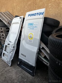 Zadní dveře iveco Daily 2023 - 4