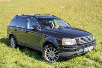 Volvo XC90 2,4 D5 136KW AWD AT6 /AJ NA SPLÁTKY / PROTIÚČET/ - 4
