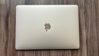 Macbook Air 13” 2019 rose gold - 4