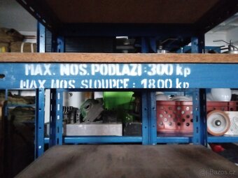 regál s kovovým rámem - 4