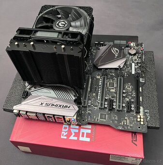 Intel Core i7-8700K + ASUS Maximus X Apex + Ram - 4