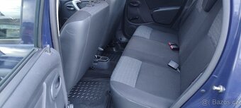 Dacia Duster 1,6i 1.majitel - 4