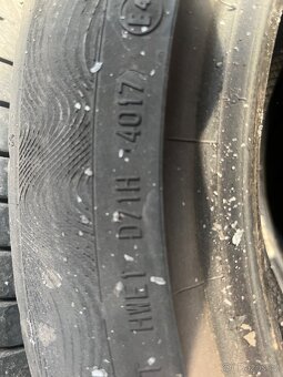 205/55R17 95V - 4
