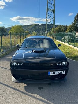 Dodge Challenger 6.4 Shaker - 4
