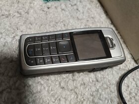 Nokia 6230 retro mobilní telefon - 4