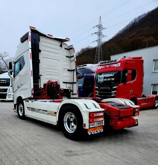 VOLVO FH16 - 750 - 4