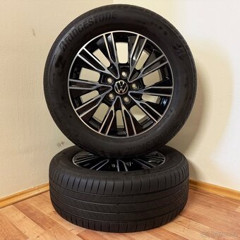 VW MULTIVAN T7 5x120 R17 ET60+LETNÍ 235/55R17 7/6mm - 4