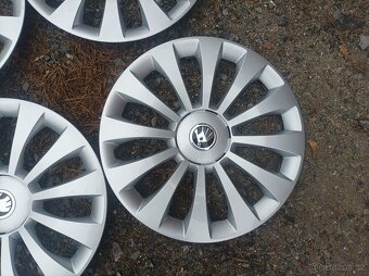 POKLICE ŠKODA 15" - 4