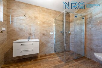 Prodej bytového domu, 3 bytové jednotky 301 m², komerční pr - 4