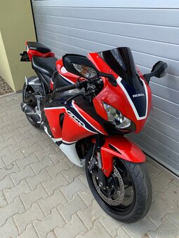 Honda CBR 1000 RR Fireblade - 4