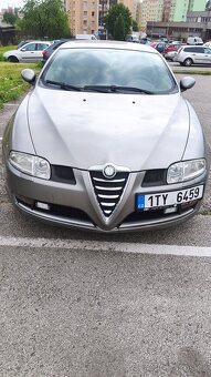 Alfa Romeo GT. - 4