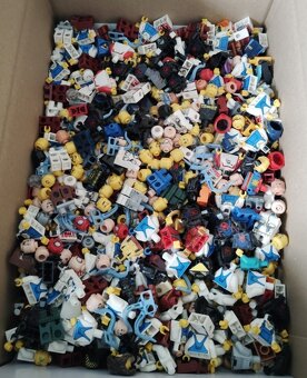 MIX LEGO PANÁČKŮ - 4