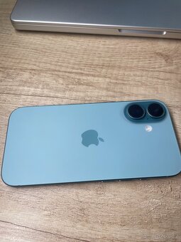 iPhone 16 128GB modrozelený - 4