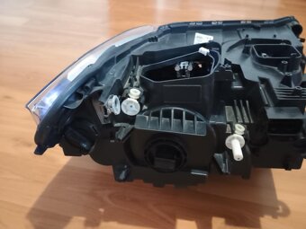 Audi A4 8K0 LE10B6235 - 4