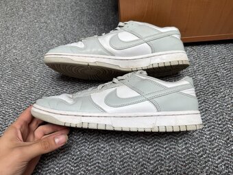Boty NIKE DUNK LOW grey/white vel. 44 - 4