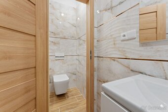 LUXUSNÍ NOVÝ Byt 2kk 50m2 Židlochovice-centrum; 3 metrové st - 4