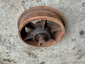 Litinové pojezdové kolo s náklonem 4ks - 4