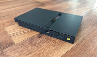 Sony Playstation 2 Slim (SCPH-77004) černá - 4