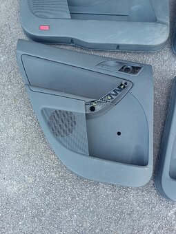 Škoda Yeti tapecirunk dveří - 4