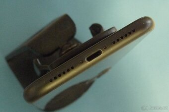 Apple iPhone 11 64GB Baterie 81% - 4