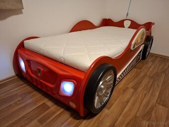 Dětská auto postel s roštem a kvalitní matrací - 4