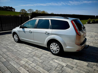 Ford Focus FACELIFT 1.6 16v - 4