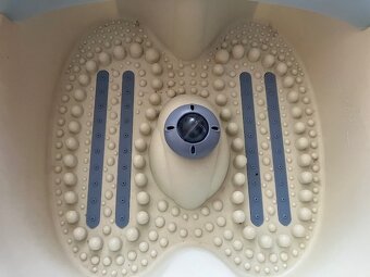 Masážní vanička/vířivka na nohy - 4