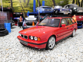 model auta BMW E34 M5 Touring červená farba Otto mobile 1:18 - 4