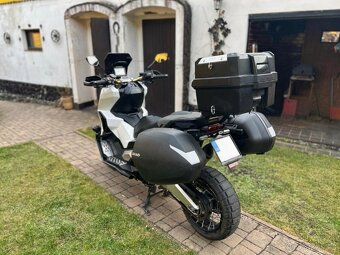 HONDA X-ADV 750 - 4