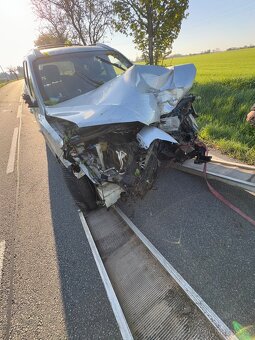 Hyundai Santa Fe - 4