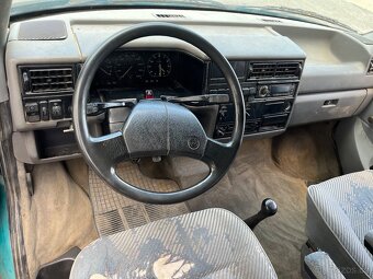 VW Caravelle T4 2.4D - cena 3.000kč - 4