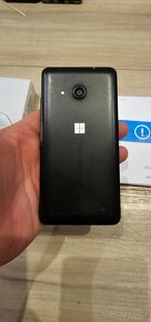 Mobil Microsoft Lumia 550 black - 4