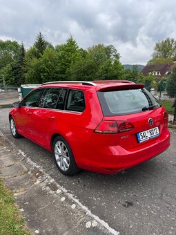 VW Golf 1.6 TDI DSG Highline Variant - 4
