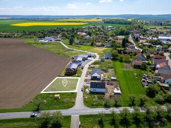 Prodej pozemku 950 m2 - Pardubice, Dubany, ev.č. 00564 - 4